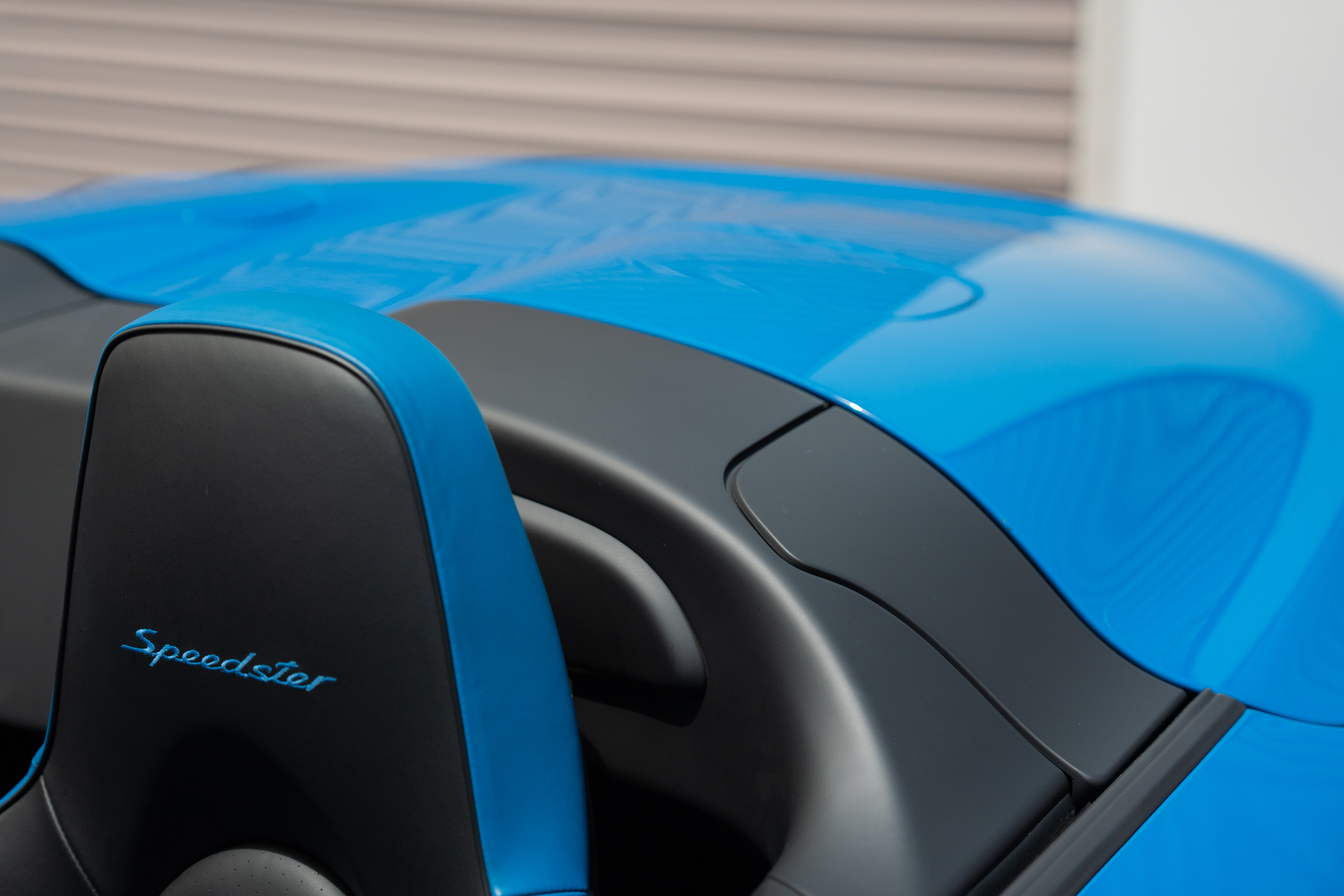 Used 2011 Porsche 911 Speedster RWD image 50