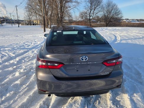 Used 2023 Toyota Camry LE image 11