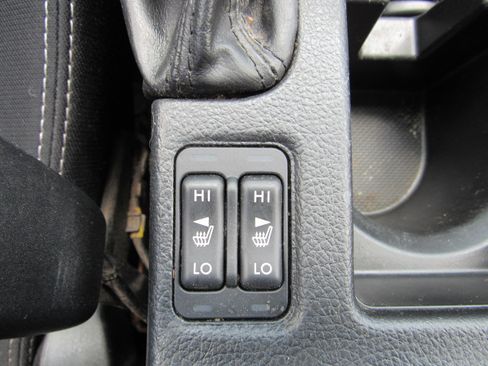 Used 2014 Subaru XV Crosstrek 2.0i Premium AWD/4WD image 21
