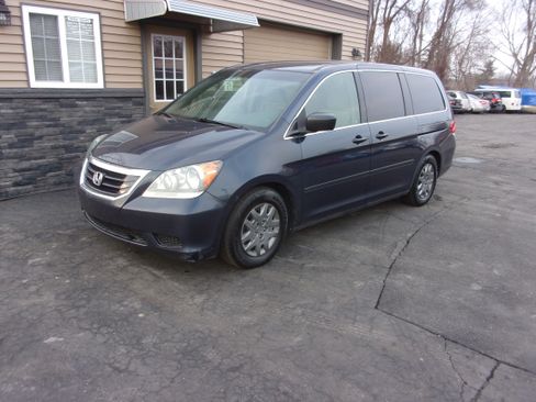 Used 2009 Honda Odyssey LX image 1