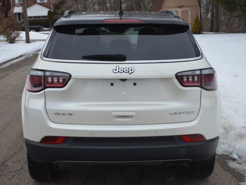 Used 2018 Jeep Compass Limited image 4