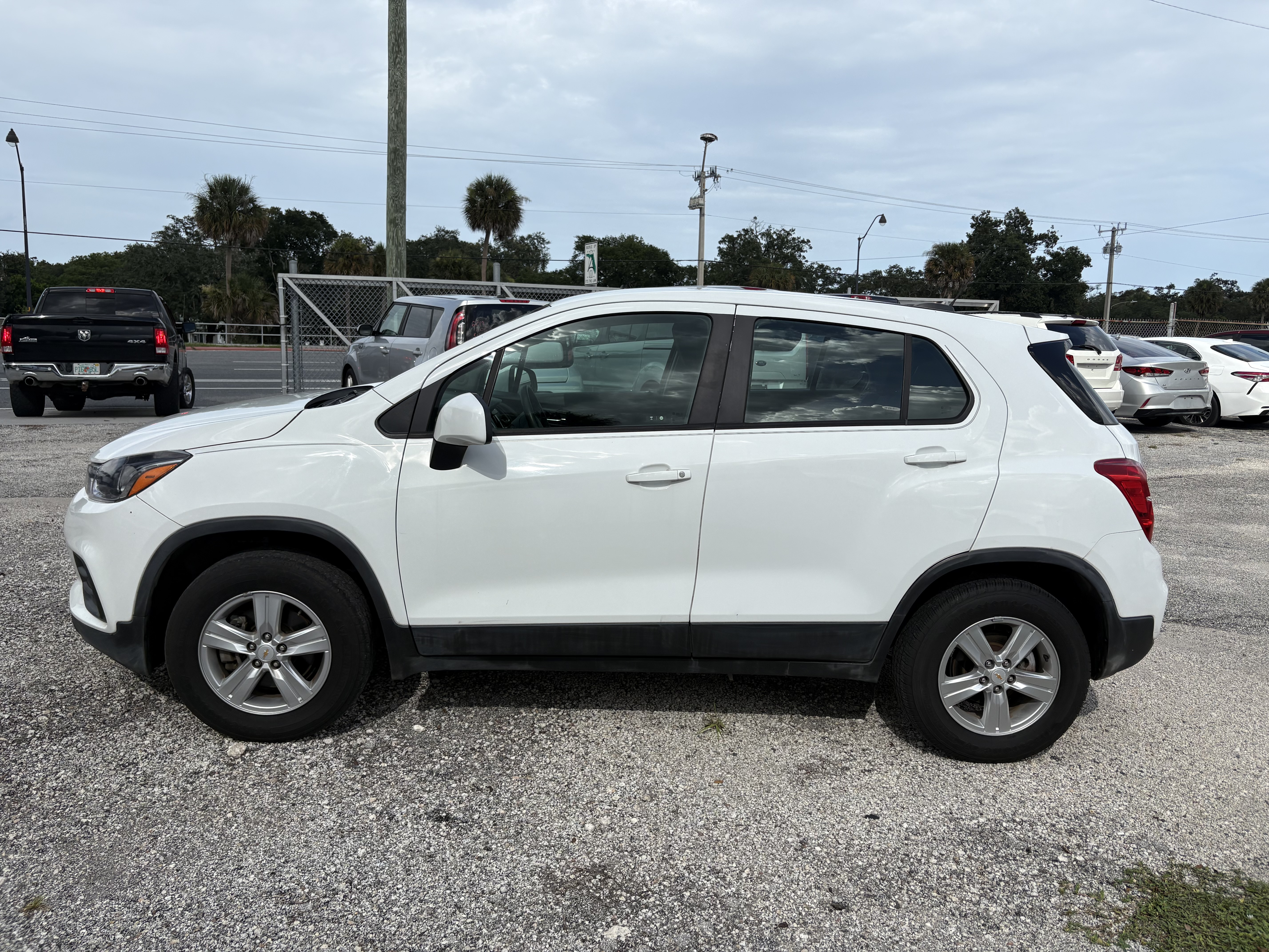 Used 2018 Chevrolet Trax AWD LS image 5