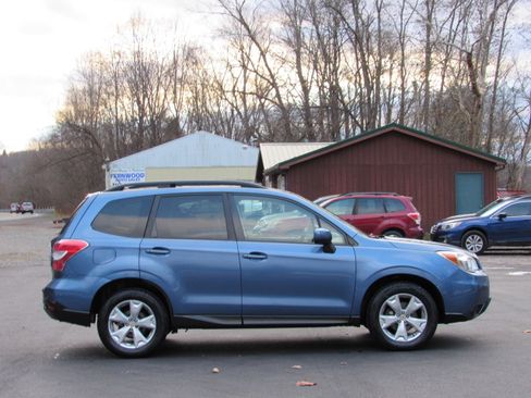 Used 2015 Subaru Forester 2.5i Premium image 14