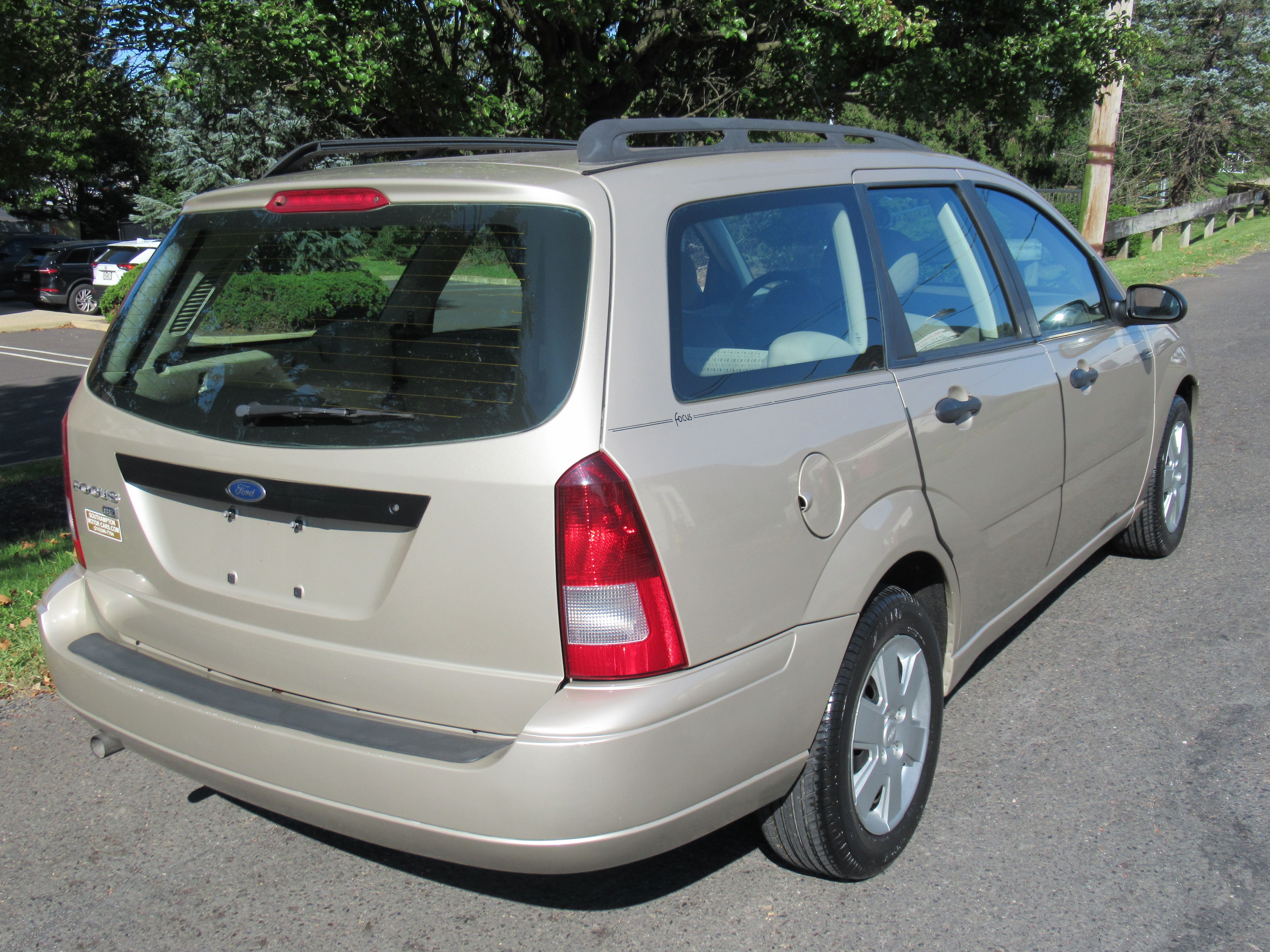 Used 2007 Ford Focus ZXW Wagon FWD image 7