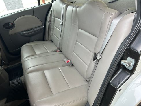 Used 2007 Saturn ION Level 2 Sedan FWD image 12