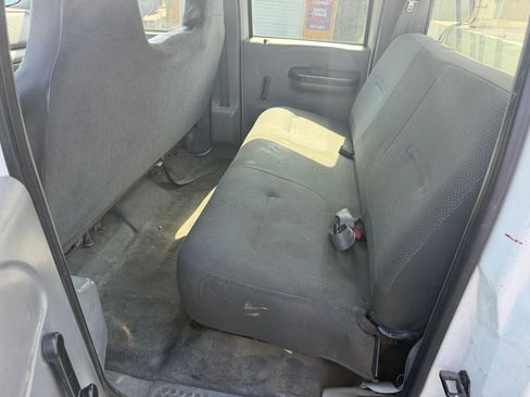 Used 2002 Ford F350 2WD Crew Cab DRW Super Duty image 12