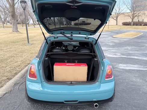 Used 2010 MINI Cooper image 23