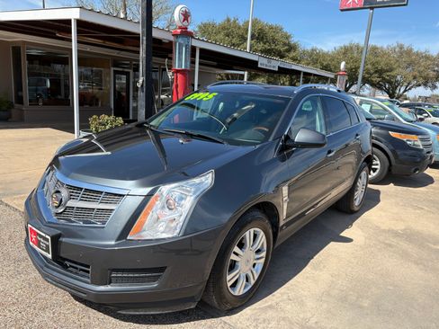 Used 2010 Cadillac SRX Luxury image 1