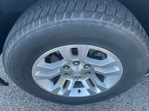 Used 2017 Chevrolet Tahoe LT image 16