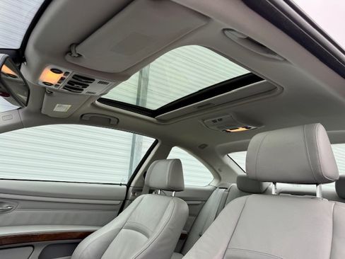 Used 2007 BMW 335i image 19