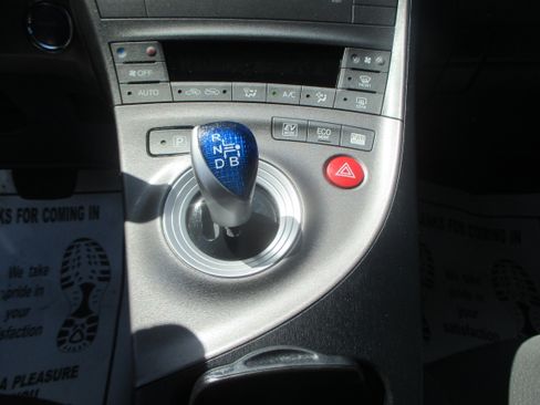 Used 2012 Toyota Prius Two image 6