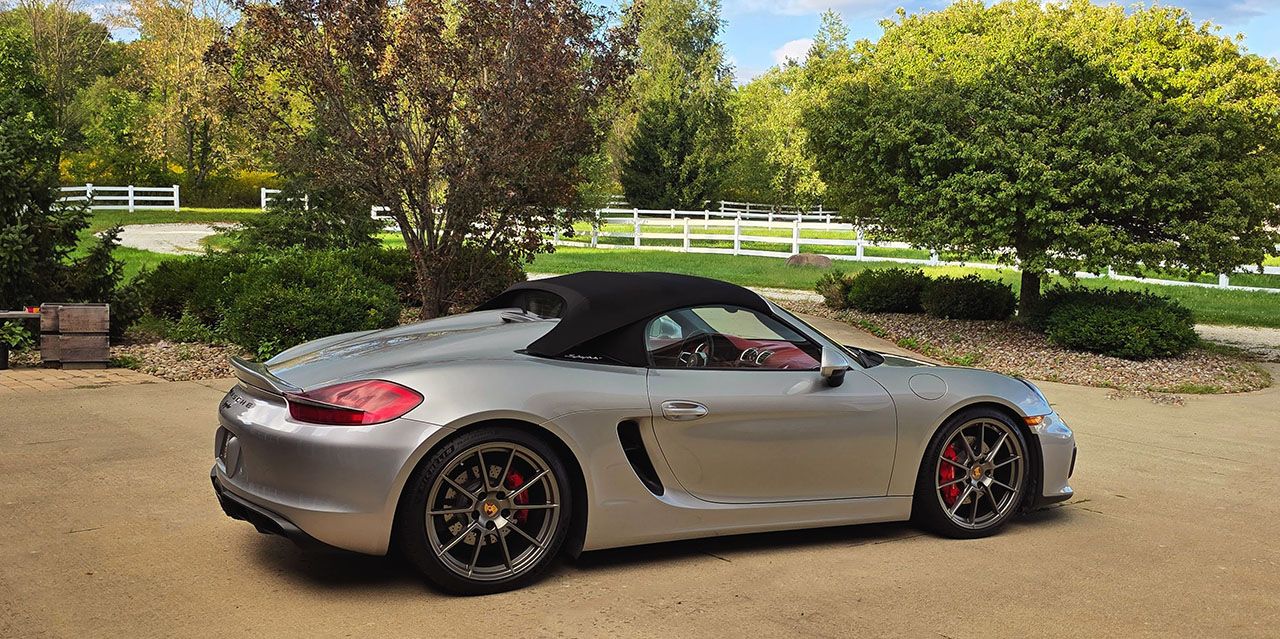 Used 2016 Porsche Boxster Spyder RWD image 9