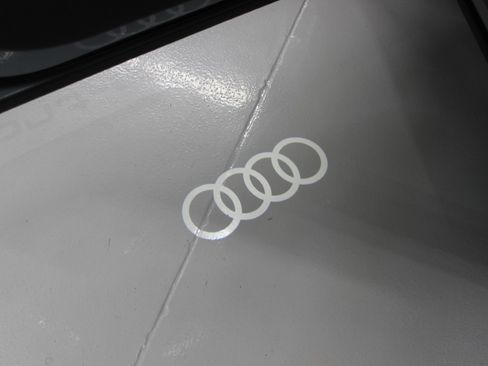 Used 2024 Audi Q4 e-tron Premium Plus image 36