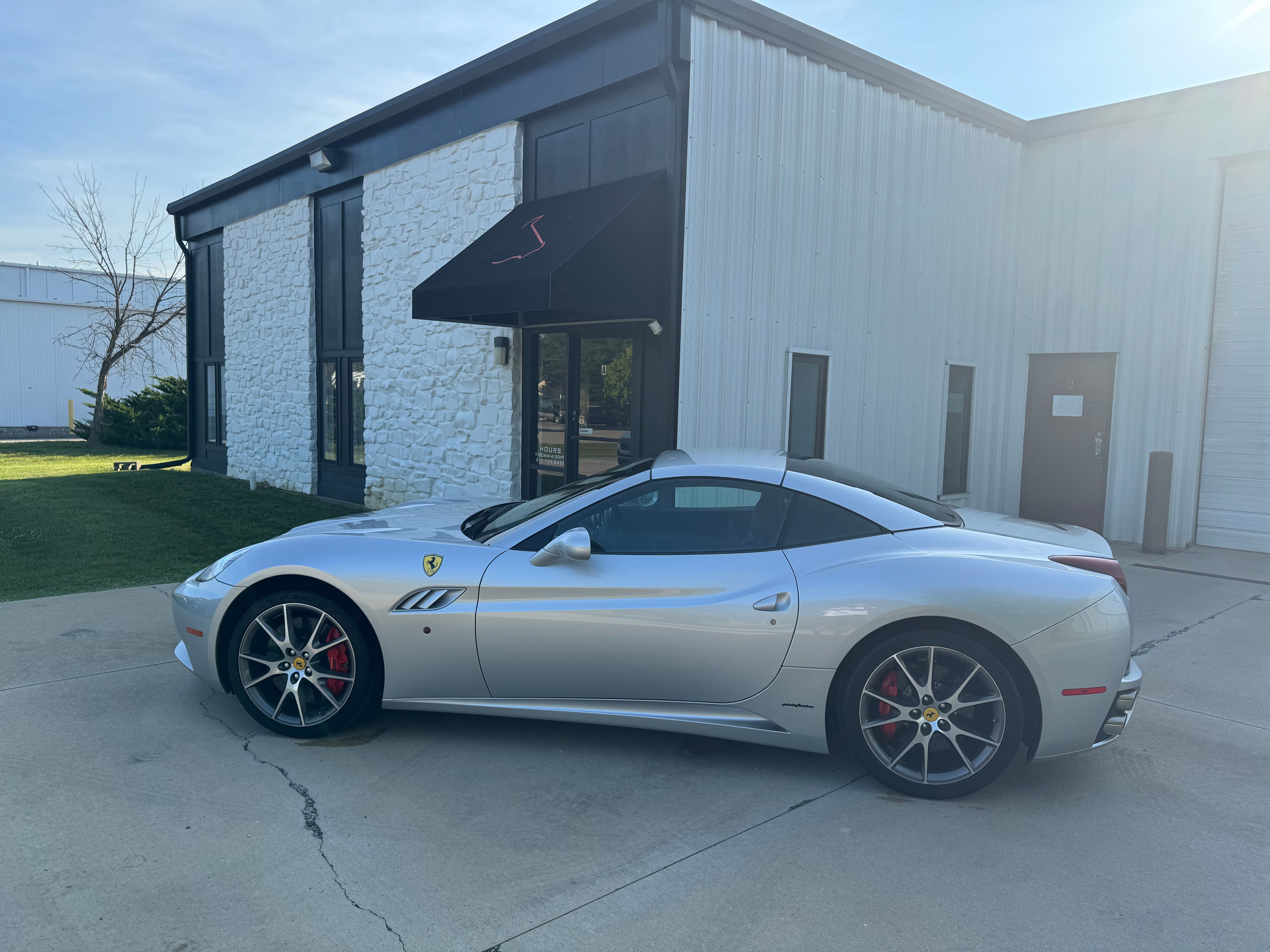 Used 2012 Ferrari California RWD image 1