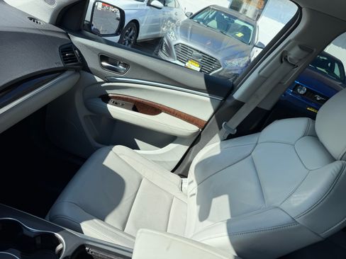 Used 2020 Acura MDX SH-AWD image 13