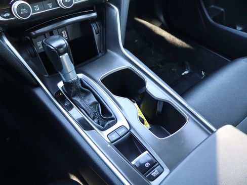 Used 2020 Honda Accord Sport image 27