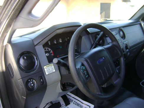 Used 2013 Ford F350 XL image 9