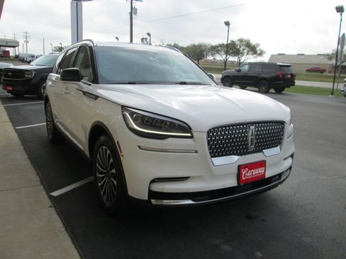 Used 2022 Lincoln Aviator Reserve image 16