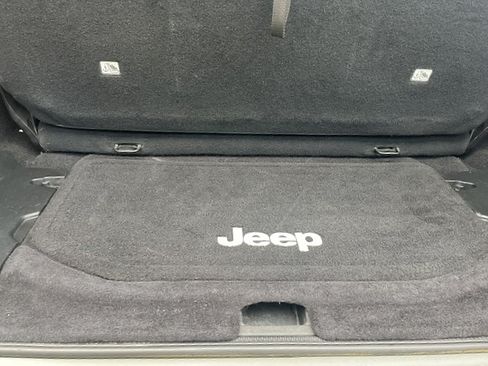 Used 2016 Jeep Wrangler 4WD Sport image 23