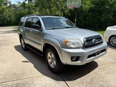 Used 2007 Toyota 4Runner 4WD SR5 image 1