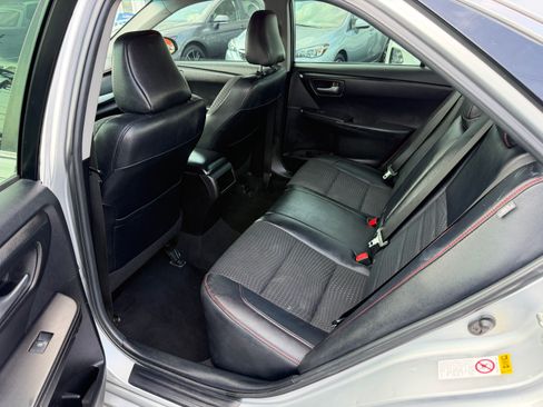Used 2015 Toyota Camry SE Sedan FWD image 11