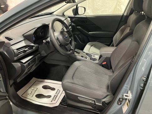 Used 2024 Subaru Crosstrek 2.0i Premium image 2