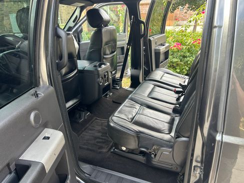 Used 2015 Ford F350 Lariat image 21