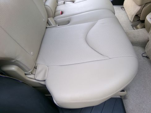 Used 2009 Toyota RAV4 Limited image 11