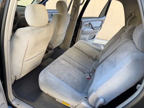 Used 2005 Toyota Sequoia 4WD SR5 image 17