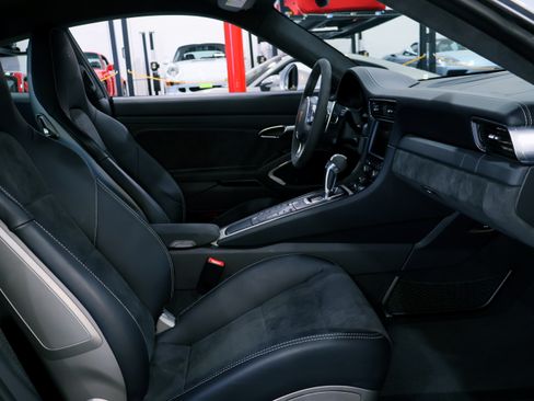 Used 2016 Porsche 911 GT3 image 20