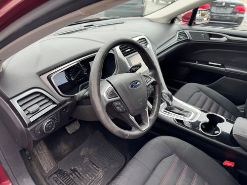 Used 2016 Ford Fusion SE image 8