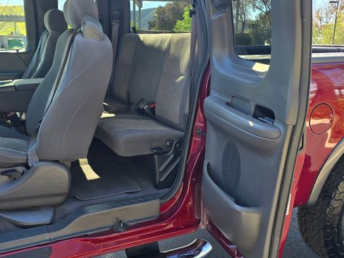 Used 2003 Ford F150 XLT image 18