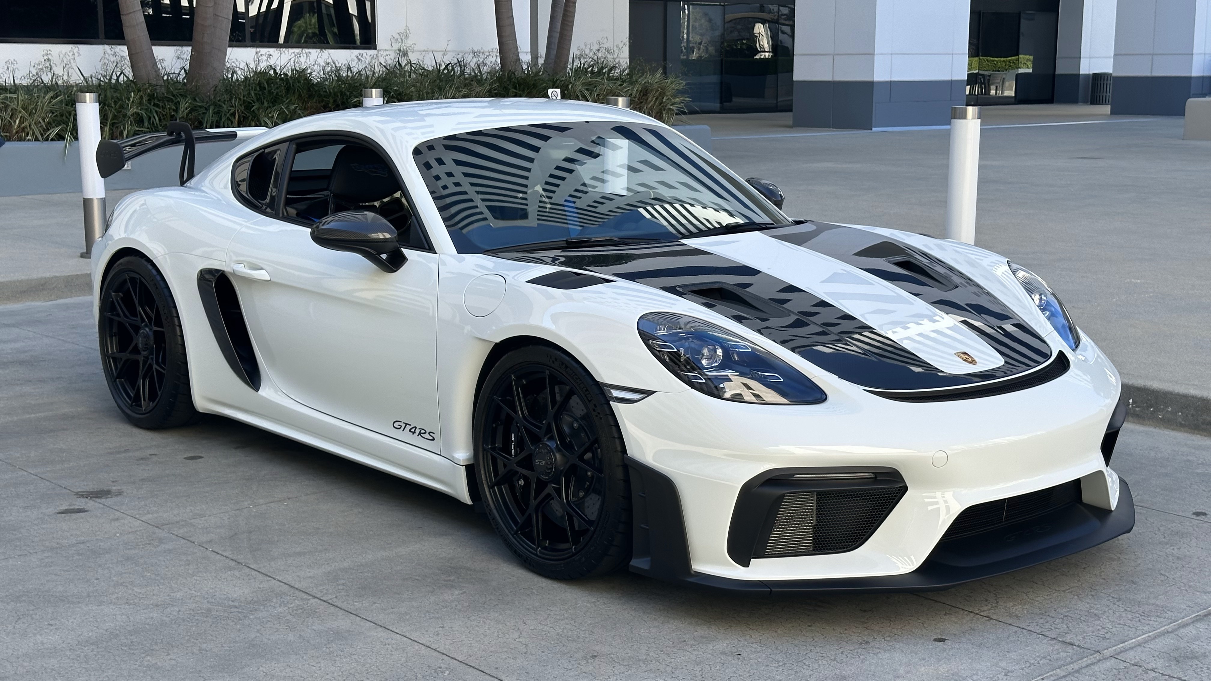 Used 2024 Porsche 718 Cayman GT4 RS RWD image 7