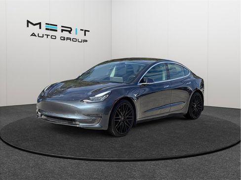 Used 2020 Tesla Model 3 Performance image 4