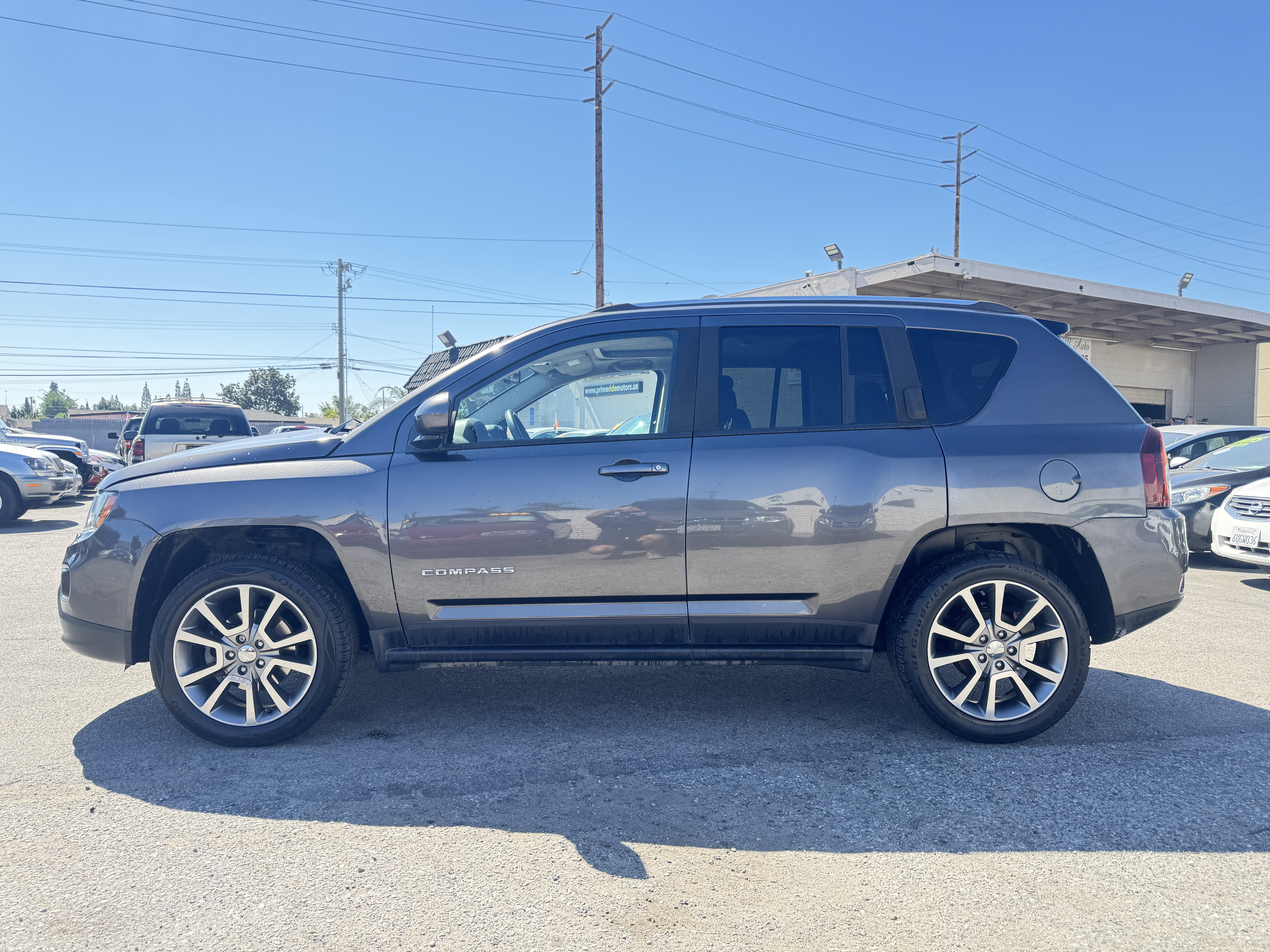 Used 2016 Jeep Compass High Altitude FWD image 4