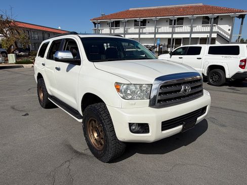 Used 2016 Toyota Sequoia Platinum image 11