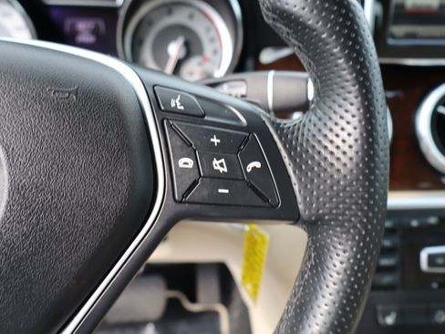 Used 2014 Mercedes-Benz CLA 250 image 21