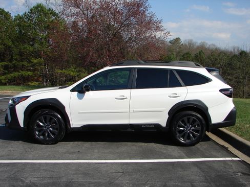 Used 2023 Subaru Outback Onyx Edition XT image 15