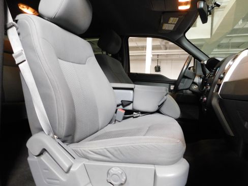 Used 2014 Ford F150 XLT image 15