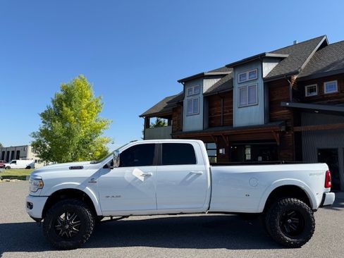 Used 2020 RAM 3500 Laramie image 2