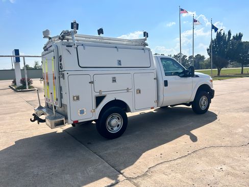 Used 2013 Ford F350 image 5