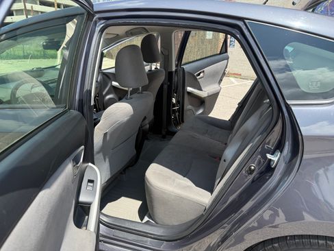 Used 2015 Toyota Prius Two FWD image 17