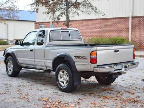 Used 2003 Toyota Tacoma SR5 image 8