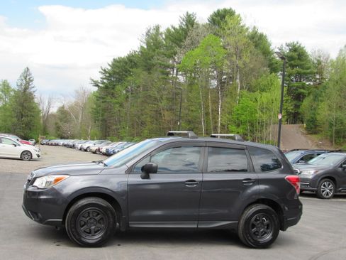 Used 2014 Subaru Forester 2.5i Premium AWD/4WD image 3