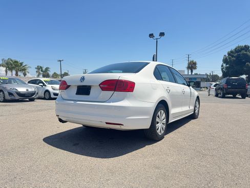 Used 2013 Volkswagen Jetta S Sedan 4D FWD image 8