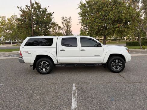 Used 2008 Toyota Tacoma TRD Off-Road Pickup 4D 5 ft RWD image 1