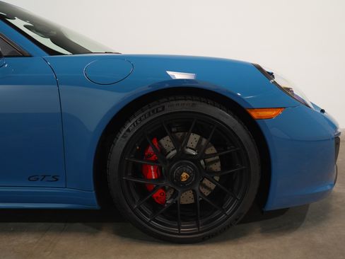 Used 2018 Porsche 911 Targa 4 GTS image 64