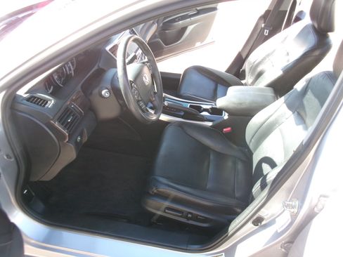 Used 2017 Honda Accord EX-L image 12