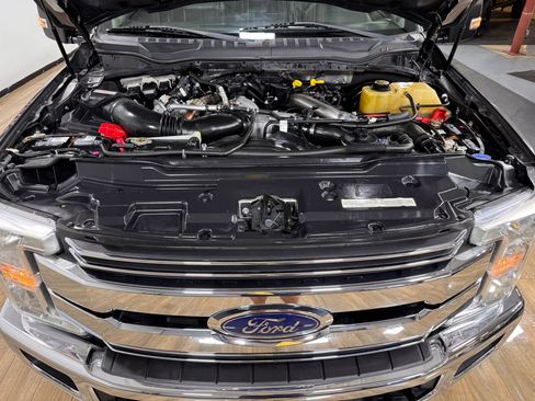 Used 2019 Ford F250 Lariat w/ Lariat Ultimate Package image 11