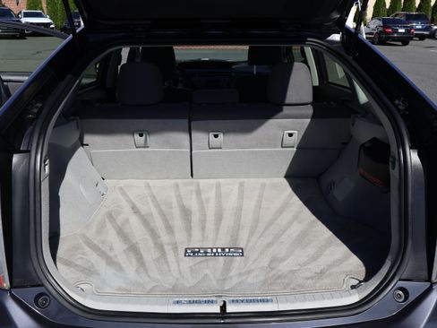 Used 2013 Toyota Prius image 18